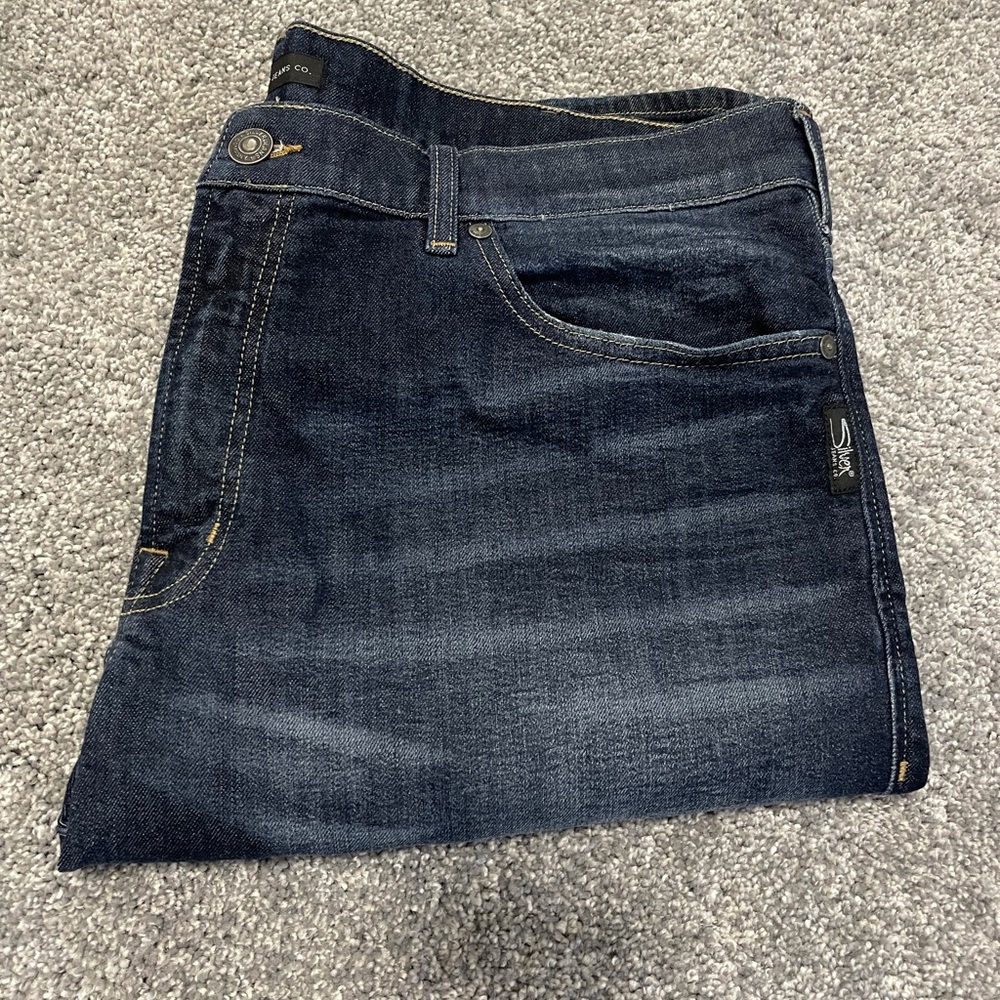 Silver “Eddie” Style Dark Wash Relax Fit Jeans